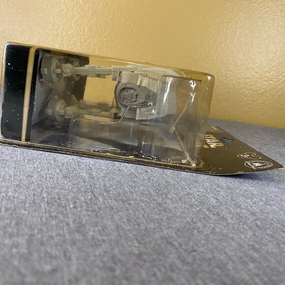 Star Wars Disney Parks Exclusive AT-AT New in box Motorized 1 of 4 - Picture 7 of 9